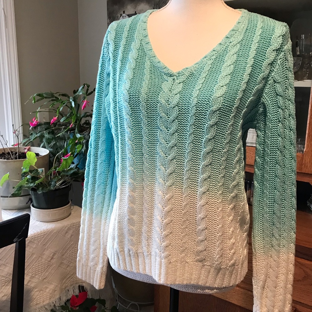 Talbots sz M cable knit pullover sweater